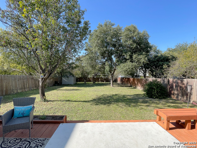 Listing photo id 23 for 11427 Baltic Dr