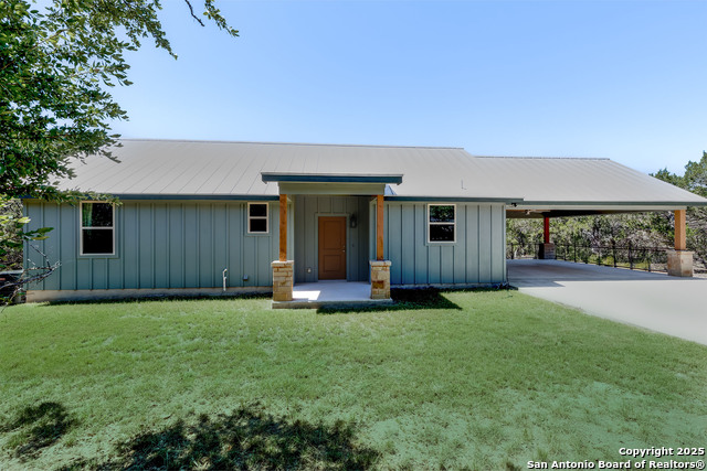 Details for 868 Lakeridge Loop, Lakehills, TX 78063