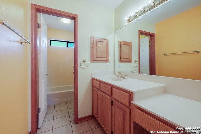 Image 10 of 19 For 542 Silver Springs