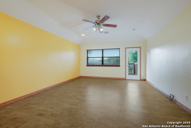 Image 11 of 19 For 542 Silver Springs