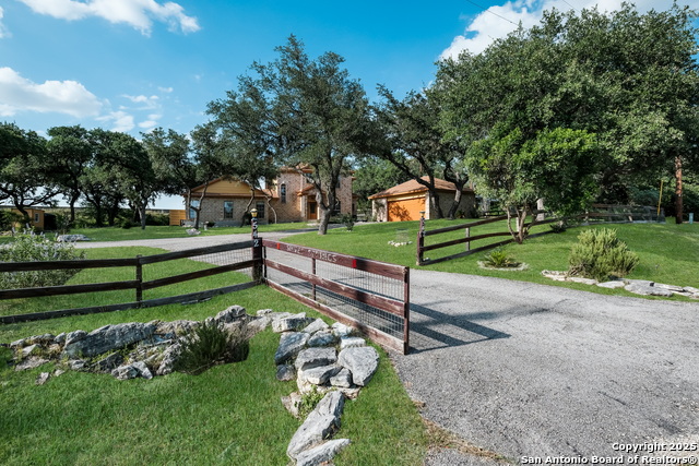 Image 2 of 19 For 542 Silver Springs
