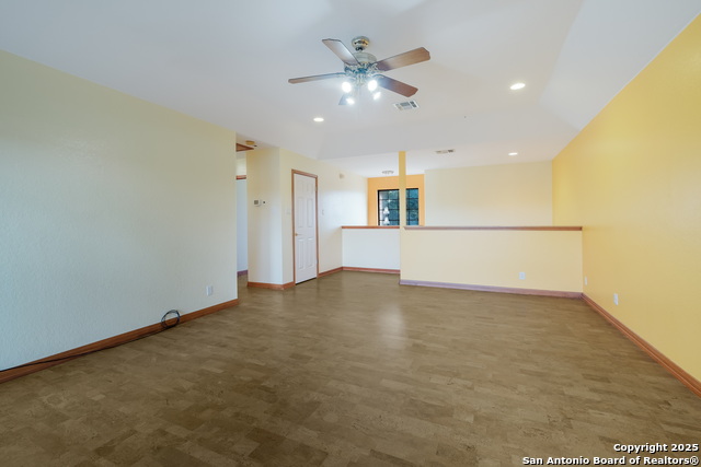 Image 7 of 19 For 542 Silver Springs