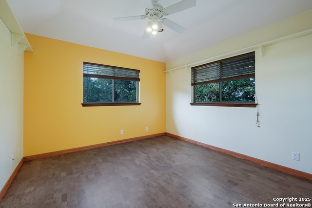 Image 8 of 19 For 542 Silver Springs