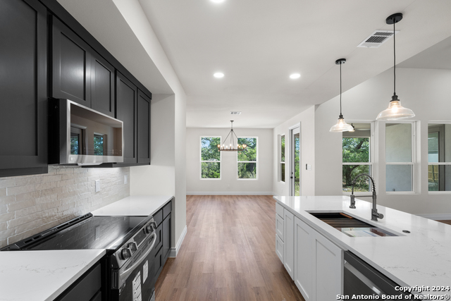 Image 10 of 22 For 860 Rayner Ranch Blvd