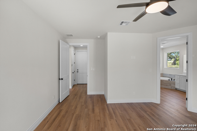 Image 11 of 22 For 860 Rayner Ranch Blvd