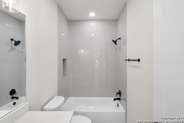 Image 17 of 22 For 860 Rayner Ranch Blvd