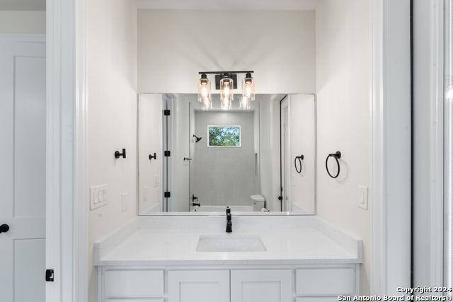 Image 19 of 22 For 860 Rayner Ranch Blvd