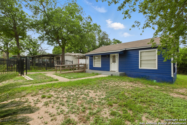 Listing photo id 16 for 315 Morrill