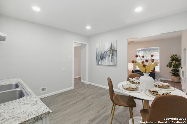 Listing photo id 20 for 315 Morrill