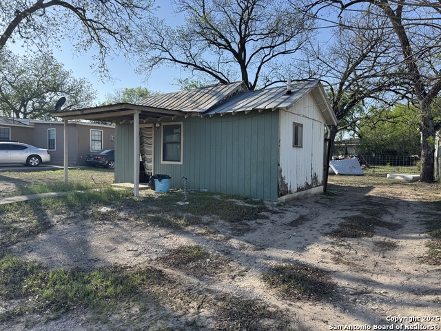 Image 6 of 6 For 212 Doughty E