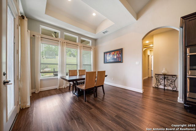 Listing photo id 12 for 8283 Apache