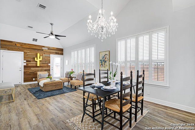 Listing photo id 2 for 10907 Sangria Mist
