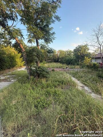Listing photo id 0 for 2332 Rivas