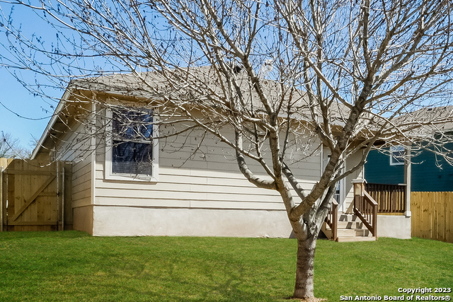 Image 16 of 16 For 2311 Camberly
