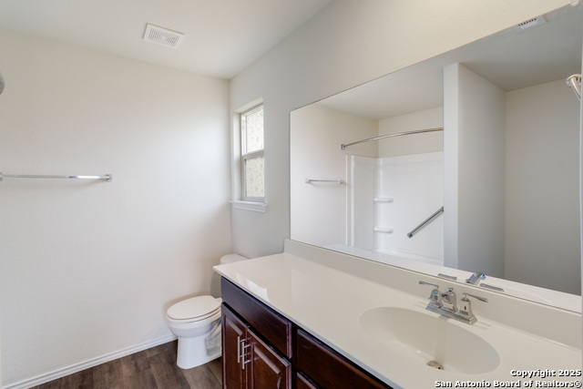 Listing photo id 11 for 526 Wild Olive
