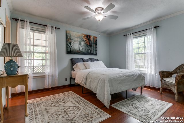 Listing photo id 14 for 1919 Arroya Vista