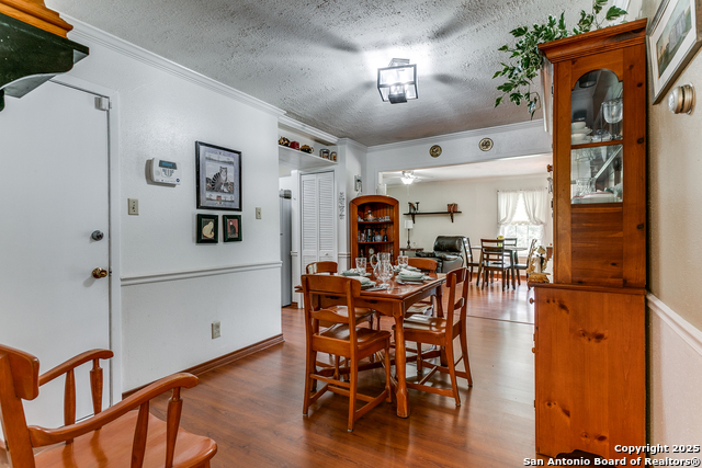 Listing photo id 5 for 1919 Arroya Vista