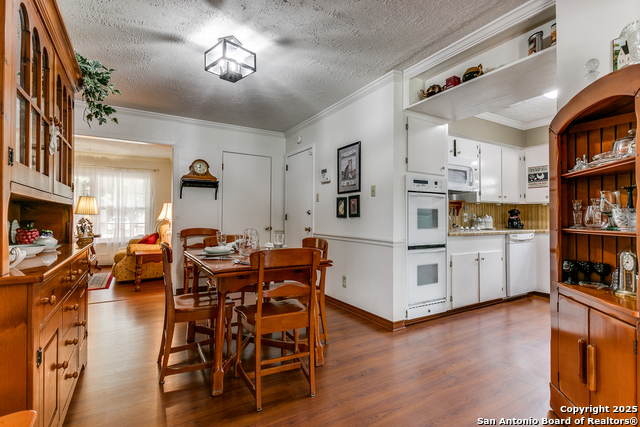 Listing photo id 6 for 1919 Arroya Vista