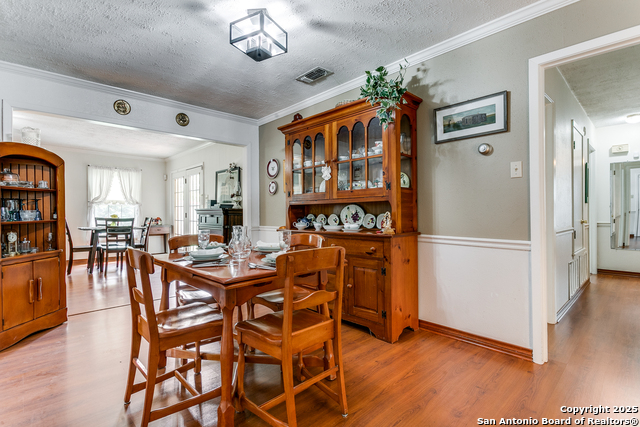 Listing photo id 7 for 1919 Arroya Vista
