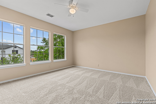 Listing photo id 15 for 7034 Horizon Peak
