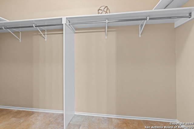 Listing photo id 19 for 7034 Horizon Peak