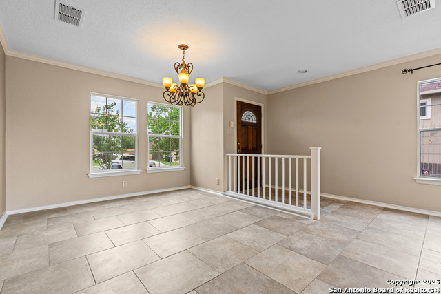 Listing photo id 3 for 7034 Horizon Peak