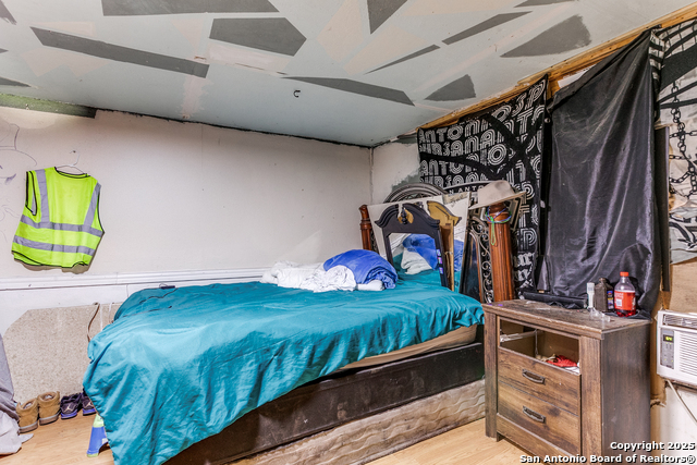 Listing photo id 15 for 415 Wilcox Ave