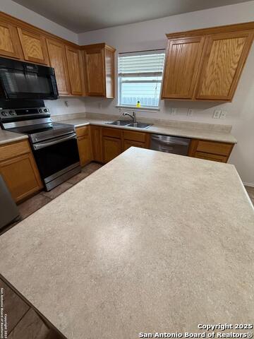 Listing photo id 19 for 6862 Cutting