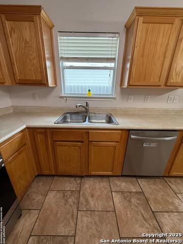 Listing photo id 21 for 6862 Cutting