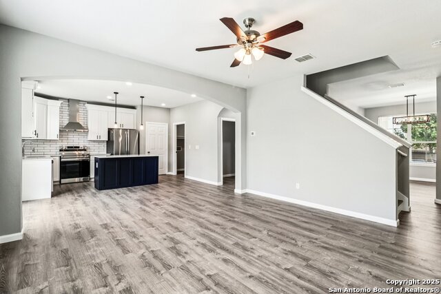 Listing photo id 8 for 9427 Copper Mist