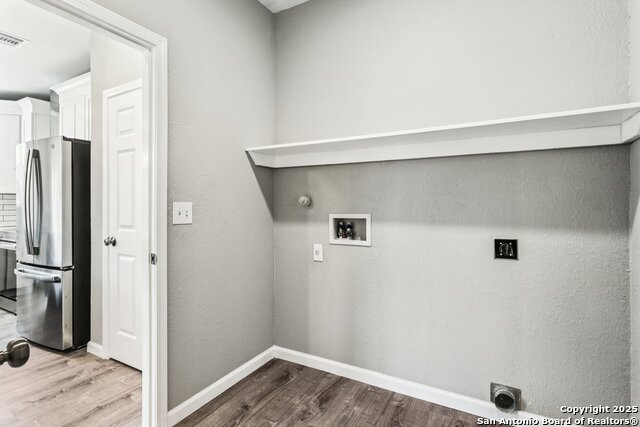 Listing photo id 18 for 9427 Copper Mist