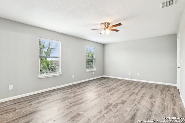 Listing photo id 19 for 9427 Copper Mist