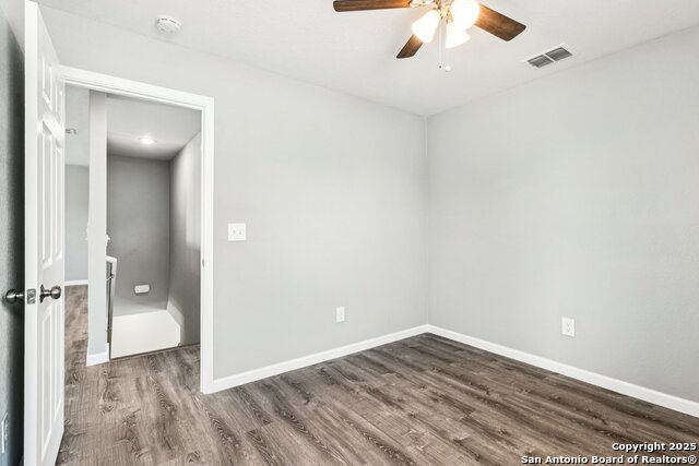 Listing photo id 28 for 9427 Copper Mist