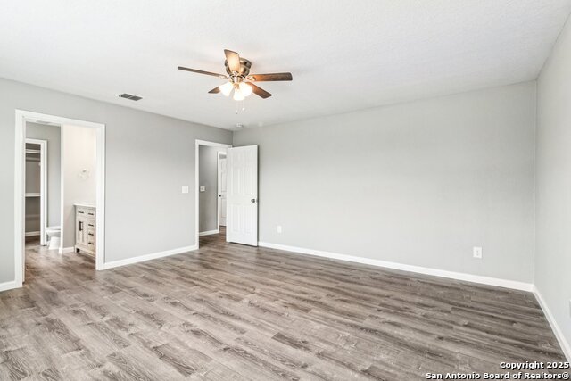 Listing photo id 33 for 9427 Copper Mist