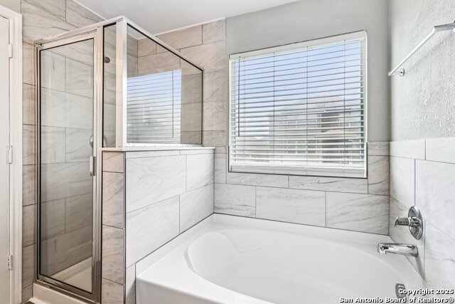 Listing photo id 37 for 9427 Copper Mist