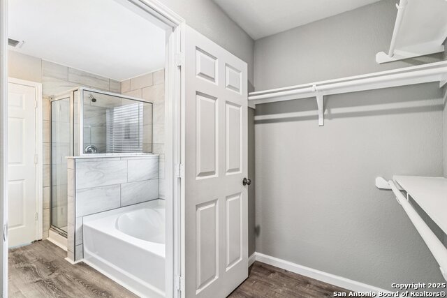 Listing photo id 39 for 9427 Copper Mist