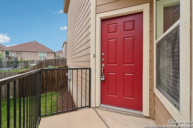 Listing photo id 4 for 9427 Copper Mist