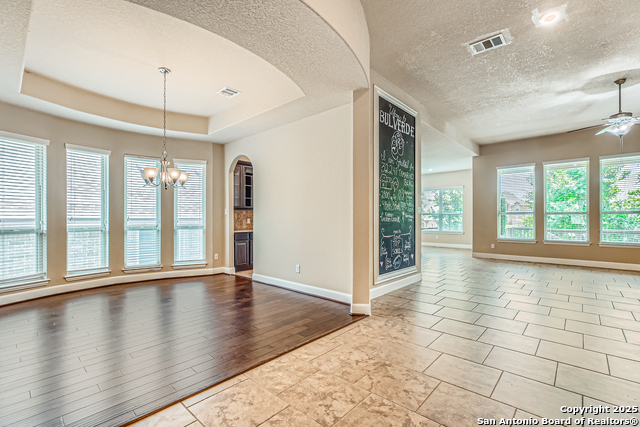 Image 16 of 50 For 32241 Tamarind