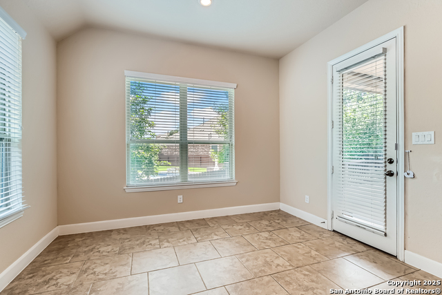 Image 24 of 50 For 32241 Tamarind