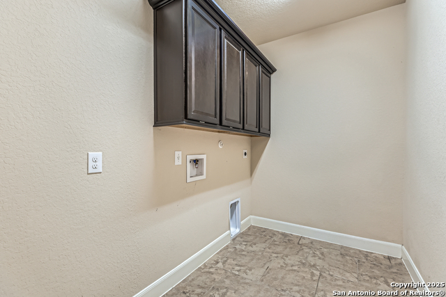 Image 42 of 50 For 32241 Tamarind