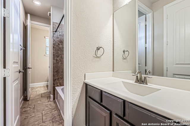 Image 43 of 50 For 32241 Tamarind