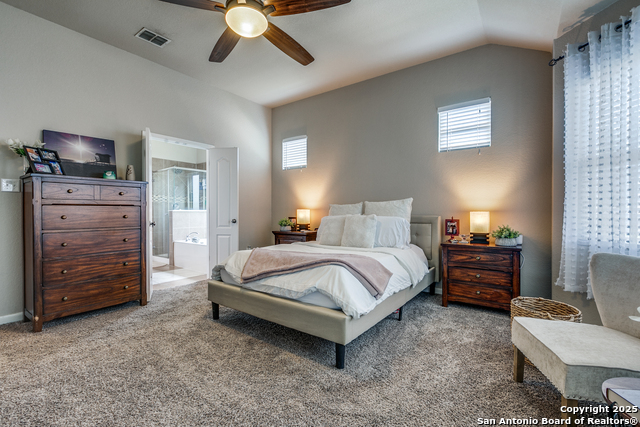 Listing photo id 13 for 7103 Republic Parkway