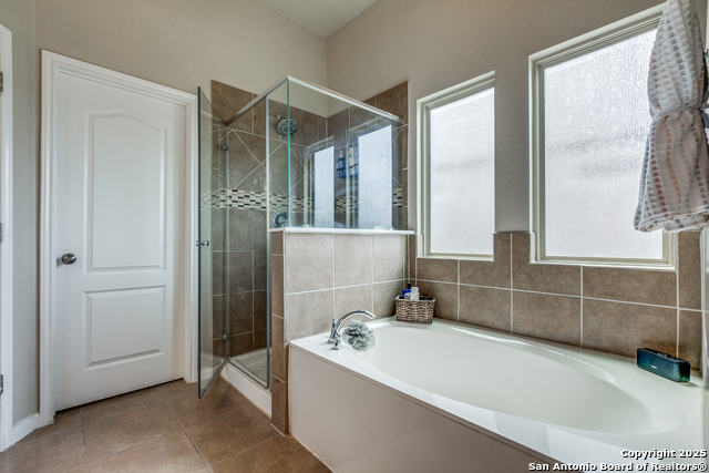 Listing photo id 15 for 7103 Republic Parkway