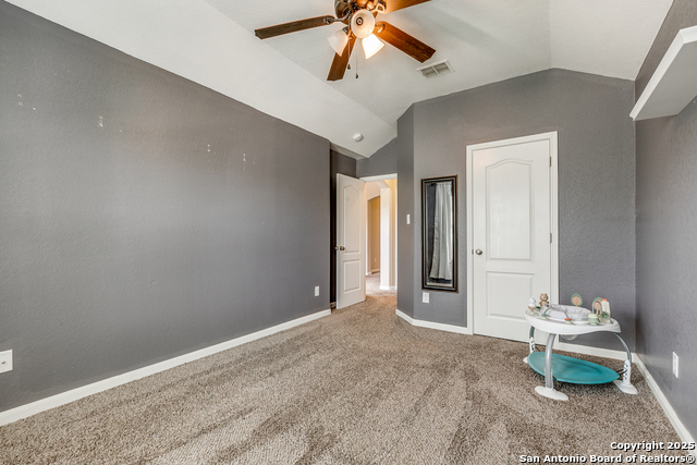Listing photo id 18 for 7103 Republic Parkway