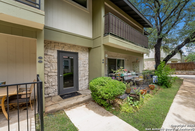 Image 17 of 19 For 100 Lorenz Rd  1202