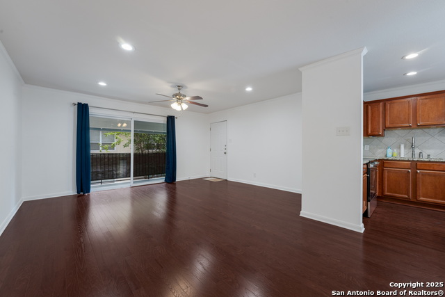 Image 3 of 19 For 100 Lorenz Rd  1202