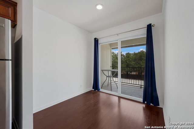 Image 5 of 19 For 100 Lorenz Rd  1202