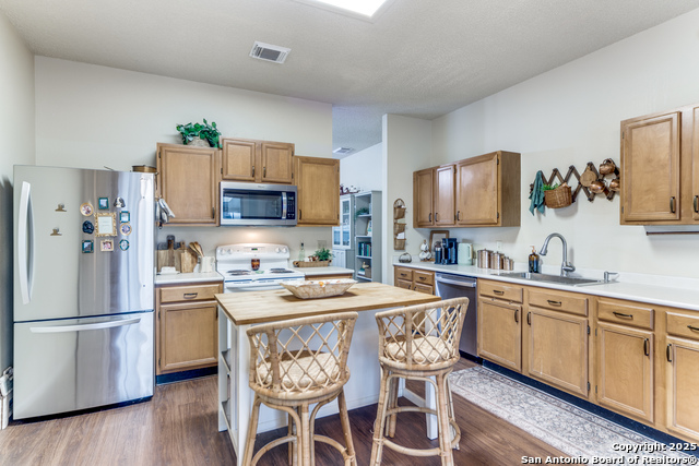 Listing photo id 9 for 9515 Wicklow