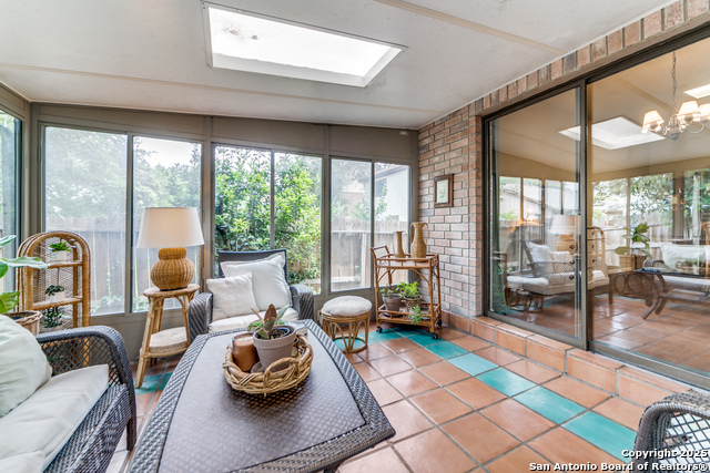 Listing photo id 21 for 9515 Wicklow