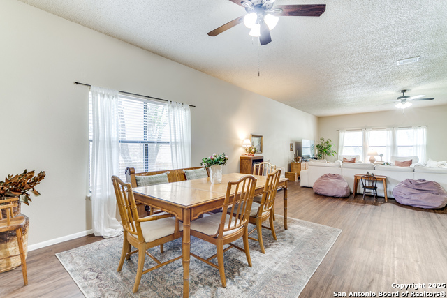 Listing photo id 6 for 9515 Wicklow